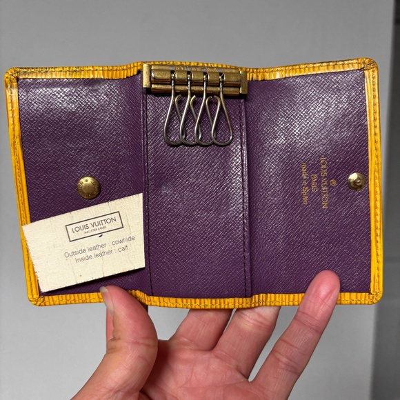 Louis Vuitton Women's Yellow Epi Leather 4-Key Holder - Picture 9 of 15
